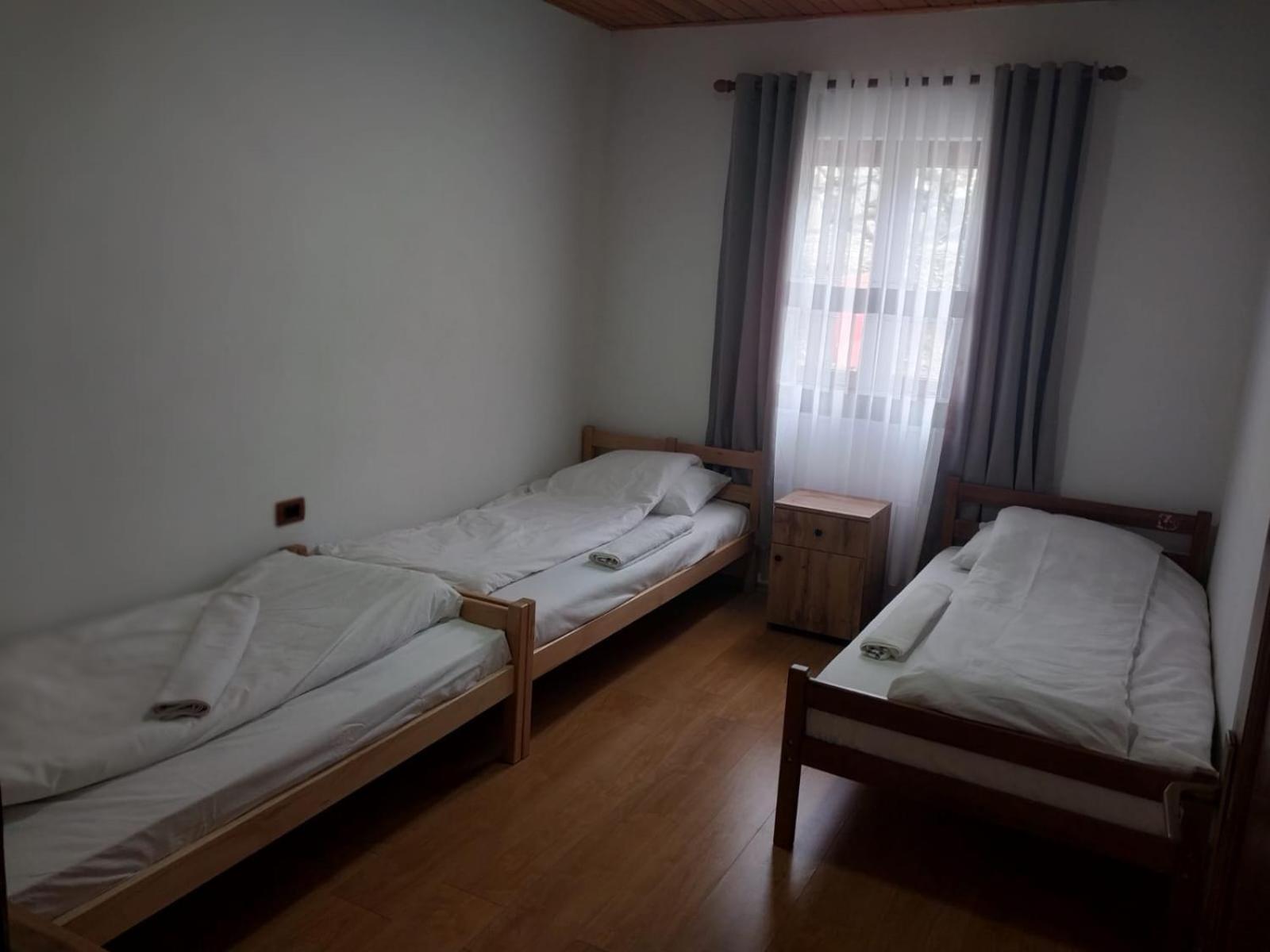Bed and Breakfast Bujtina Arlindi à Valbone Extérieur photo