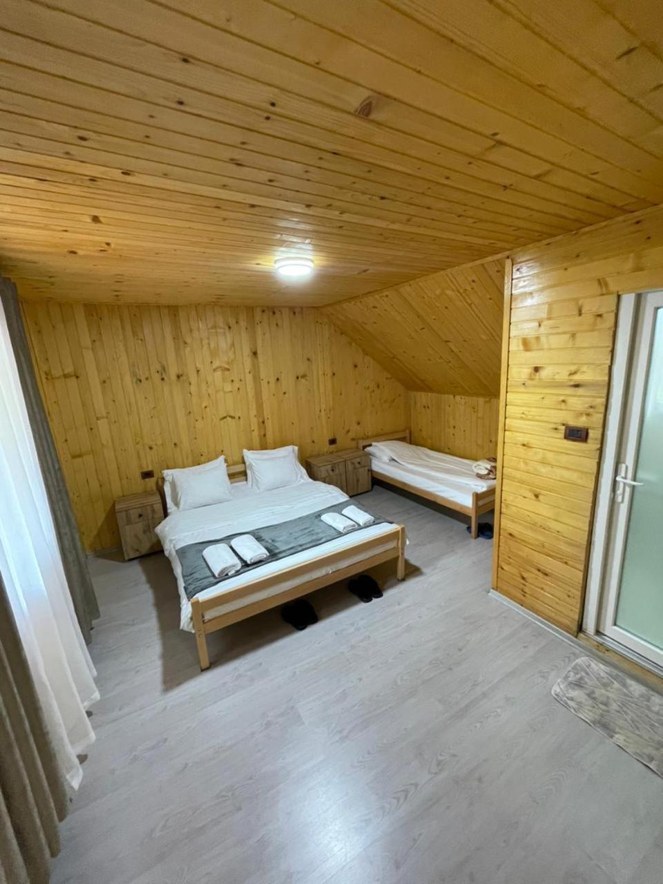 Bed and Breakfast Bujtina Arlindi à Valbone Extérieur photo